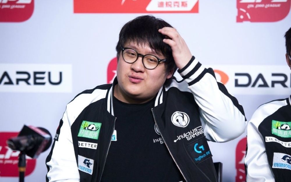 RNG果真只能欺负弱队?倒在FPX面前,粉丝急得