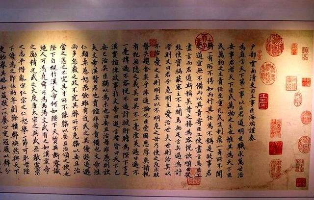 海瑞一份奏折3千字大骂皇帝,却只用里面一句夸赞,就保住了性命