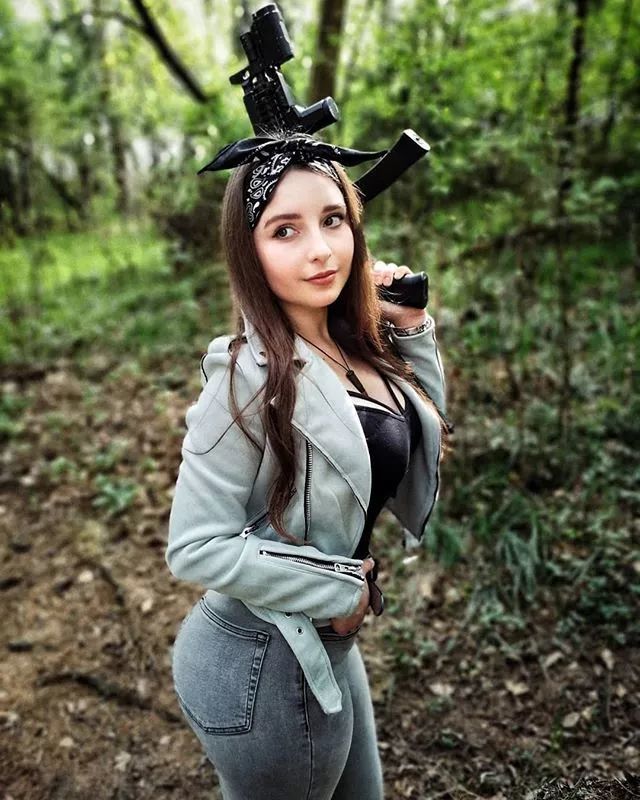 潮图俄罗斯小龙女