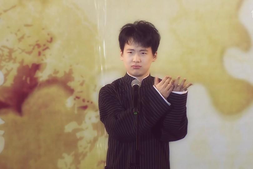有种"整容"叫郭麒麟长大,从小时候的胖小子一路逆袭成