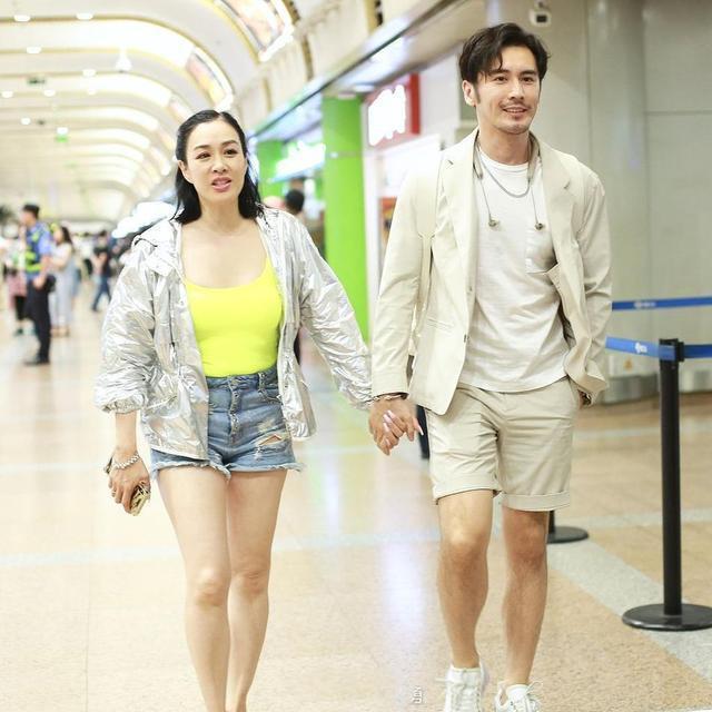 很有魅力,年轻时的钟丽缇真是美出新高度,钟丽缇和张伦硕是娱乐圈比较