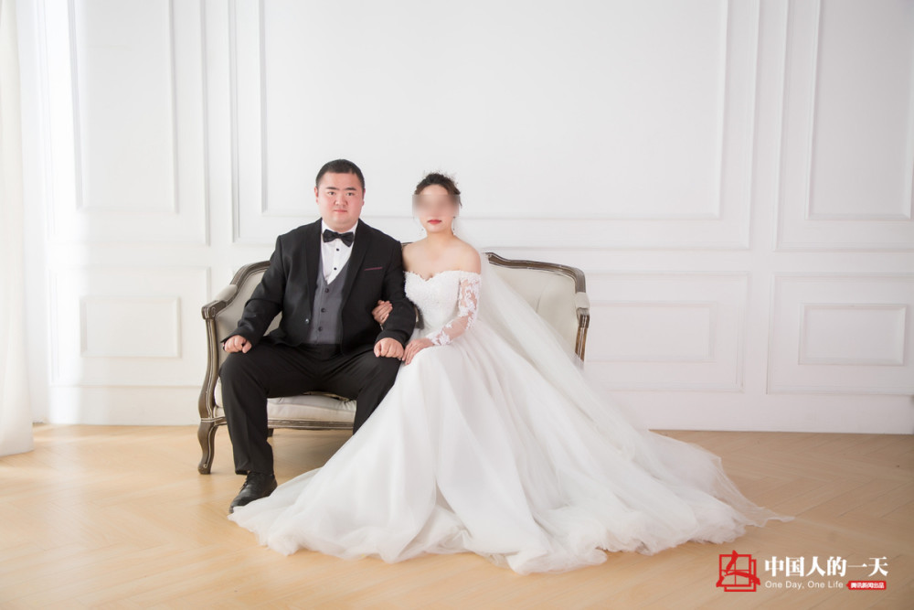 女朋友被拍婚纱的干了_动漫婚纱情侣头像(3)