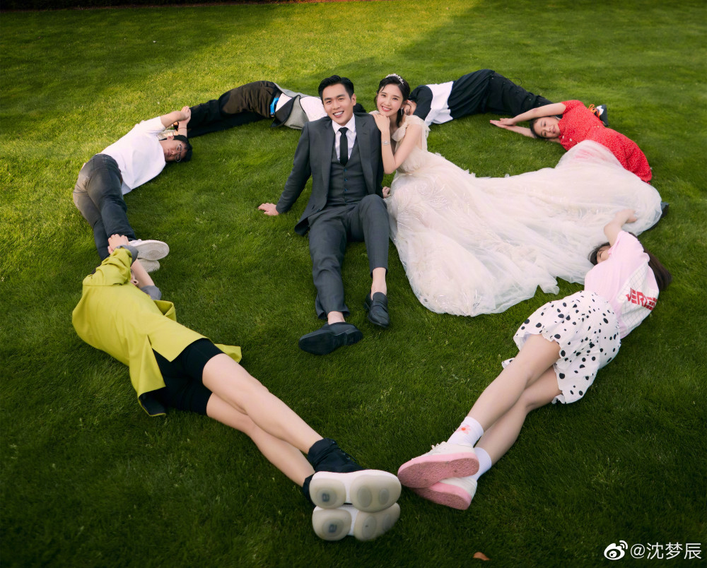 唐艺昕伴娘团图片