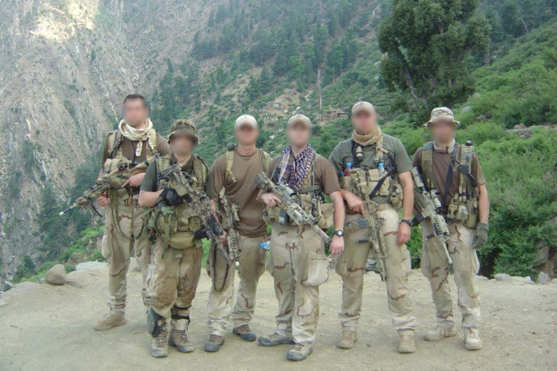 最后一页 这组图集是美国海豹突击队和75游骑兵团的特种兵在"红翼行动