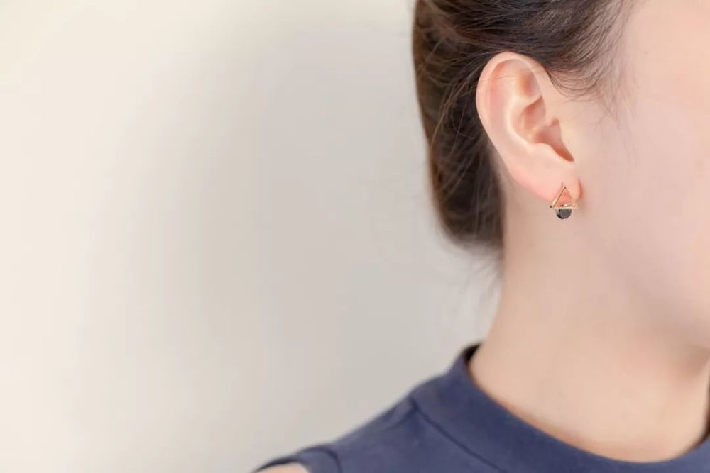 绝经了难不成耳朵也要绝听?