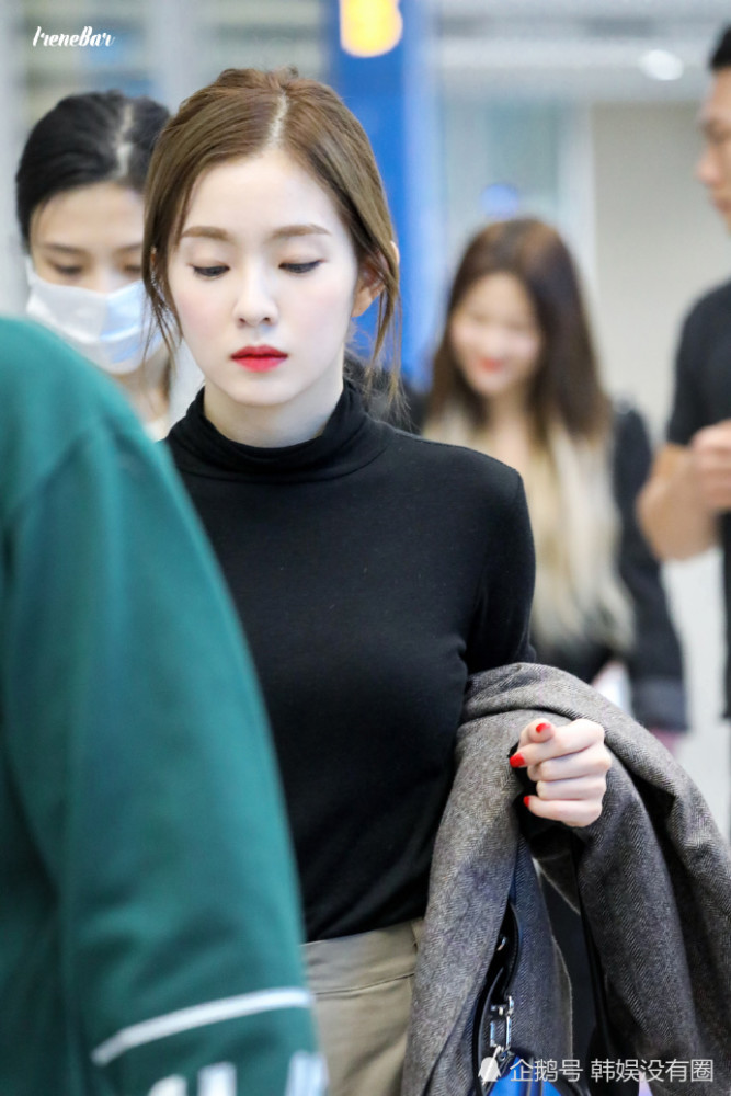财阀大小姐?redvelvet 裴珠泫"机场旧照"成为话题