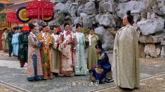 甄嬛传:孟静娴进宫时,谁注意她的手了?心机深过甄嬛!