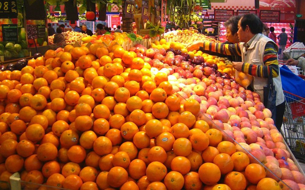 商务部：上周6种水果平均批发价格环比回落0.2％