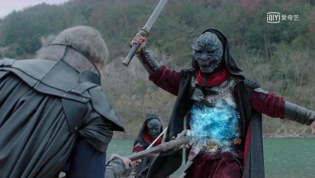 武侠剧中十类神兵中的第一,琴类神兵是天魔琴,剑系神兵是真光剑