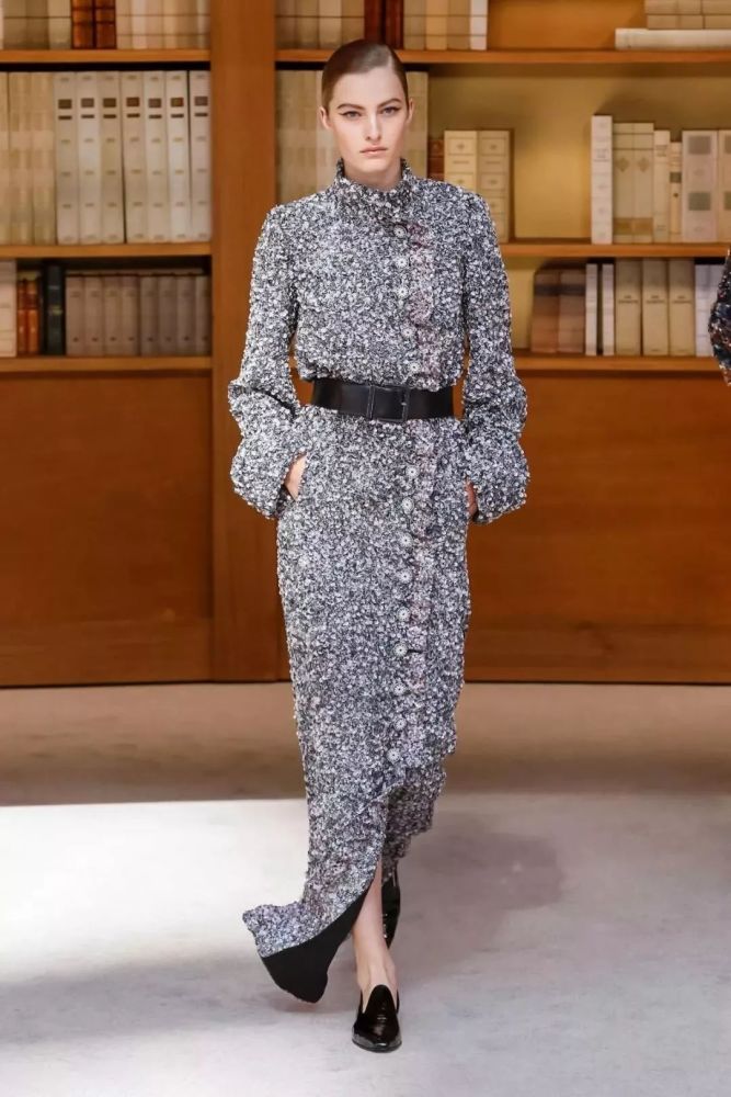 香奈儿2019秋冬,香奈儿2021秋冬 迷人书女香:chanel 2019秋冬高定