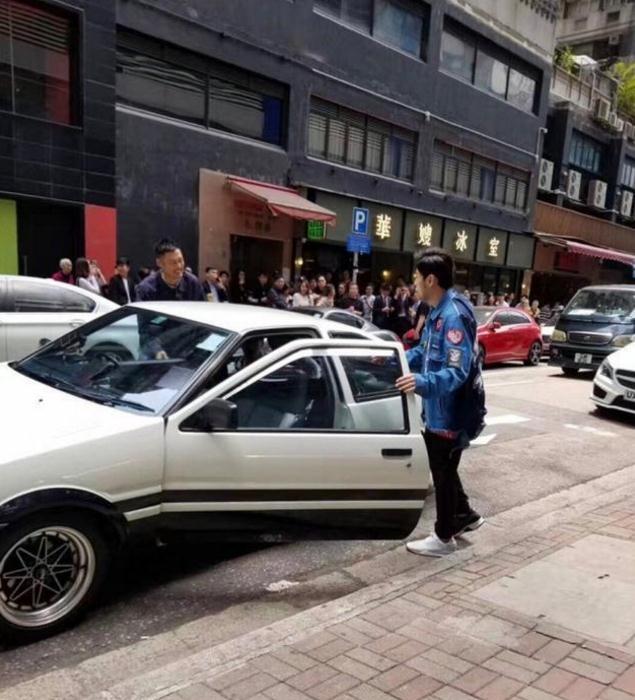 《头文字d》里的道具车,周杰伦当年花51万买下,如今在