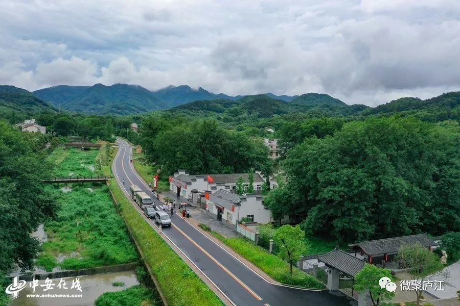 矾山镇石峡村石峡村位于庐江县矾山镇东南边陲,群山环抱,峰峦叠嶂.