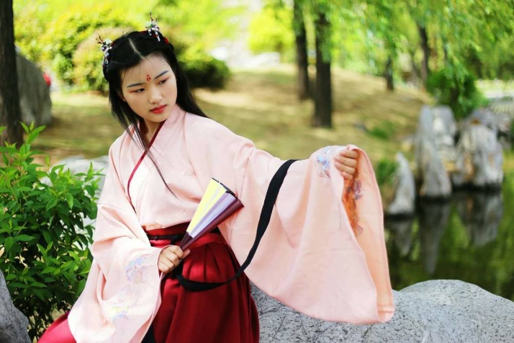 汉服短剧，师父师弟的传承之旅——免费观看，汉服短剧，师父师弟的传承之旅——免费畅享观看