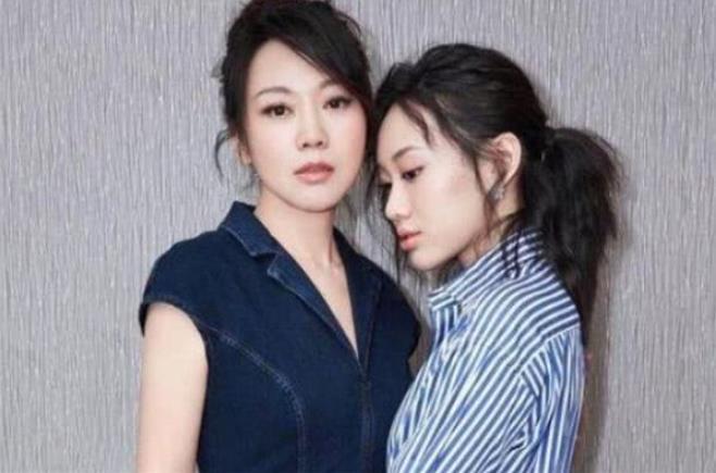 张凯丽女儿没红,闫妮女儿没红,岳红女儿没红,她女儿却红了!