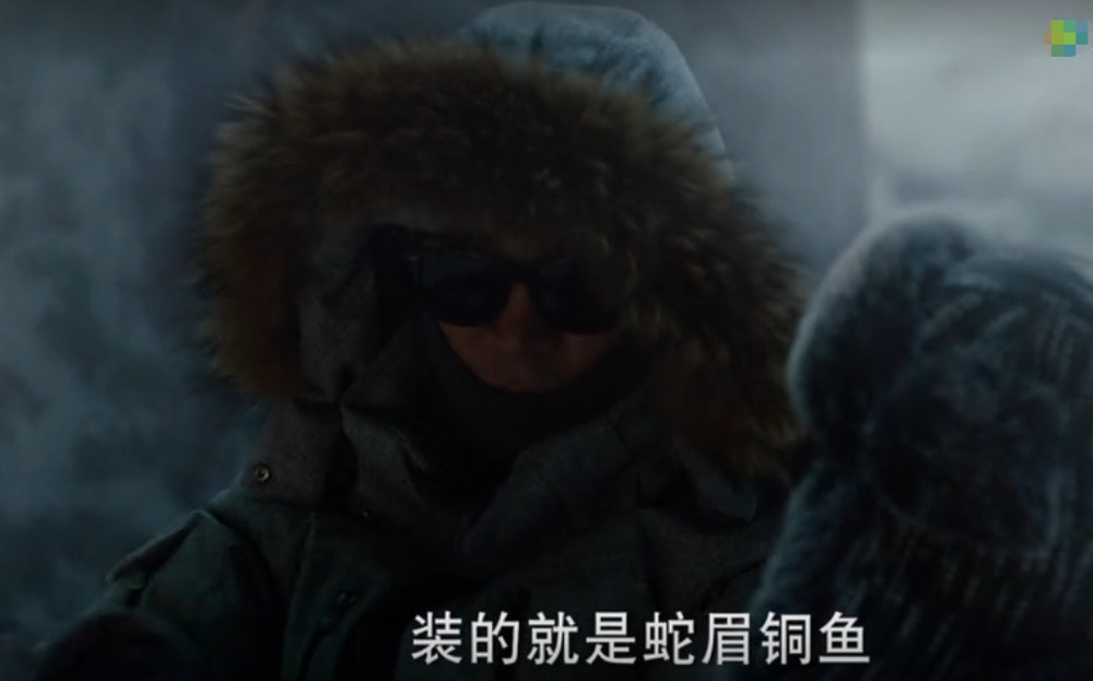 梦境迷雾，解析梦见一群蛇在水里咬了我一口的深层含义