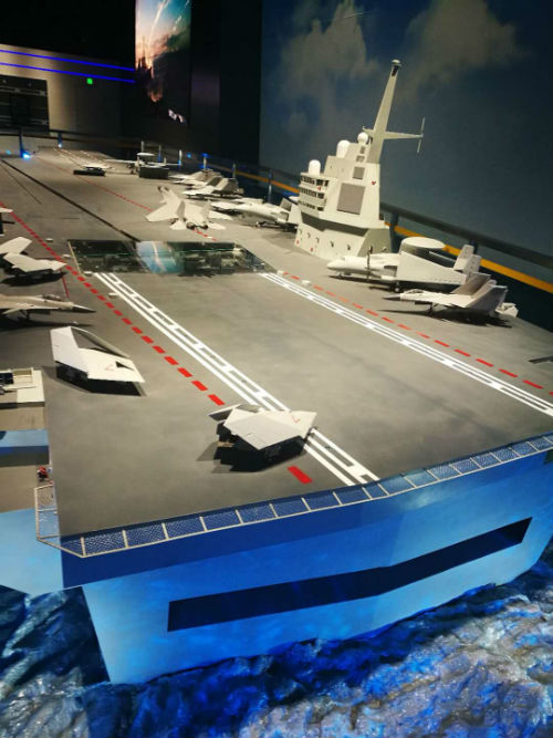 未来国产核动力航母将具备小型集成化舰桥