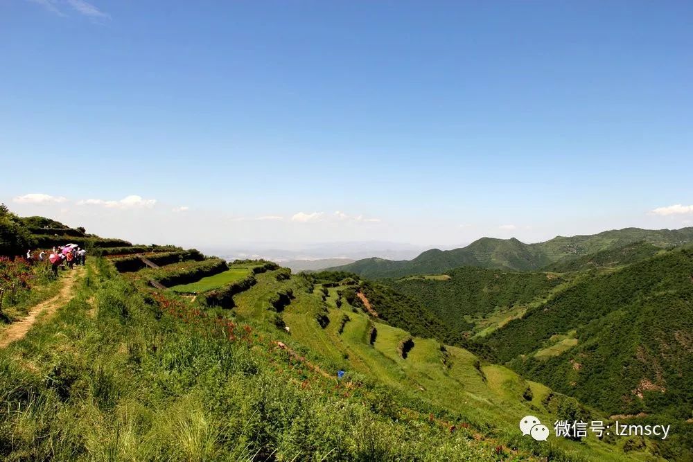 云顶山风景区位于七里河区阿干镇东南部马场村,距市区23公里,与国家