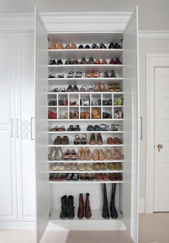 作为一个出色的玄关柜内部的空间布局也是十分重要的 鞋柜层高 层板