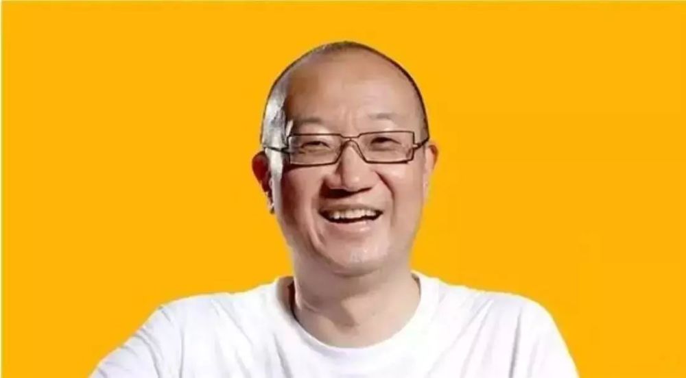 这基本上应的是一句赛艇:近朱者赤,近墨者黑.老话黄艳红图片