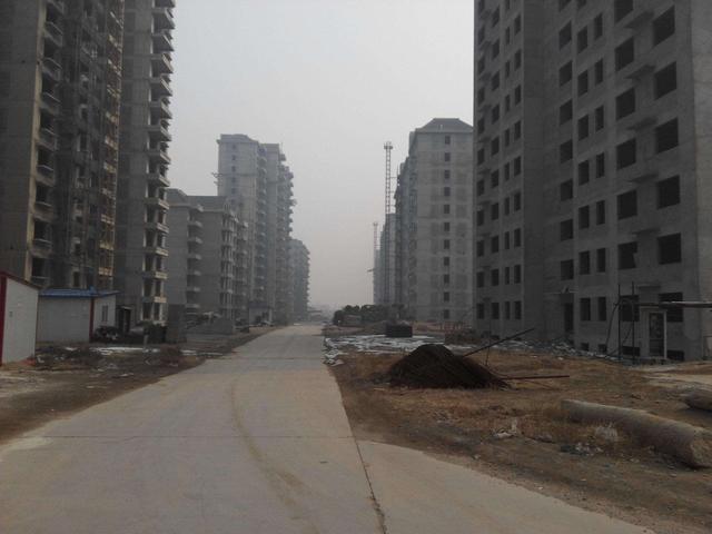 只听房价跌，没见楼市冷，一二手房卖家坦言：根本不担心房价跌