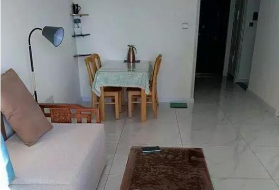 65㎡老房穷装修,来人参观却止不住夸,妻子很开心