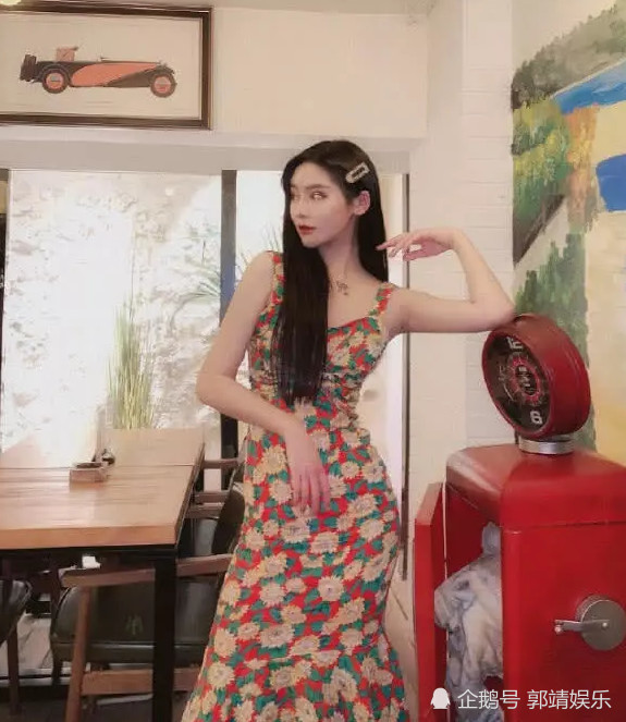 变形计女神杨馥宇微博晒照,身材抢镜,网友:妥妥的军阀