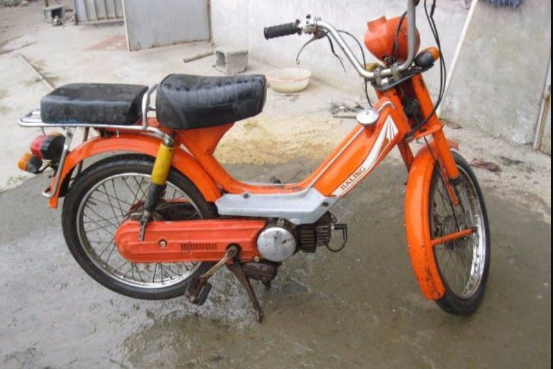 八十年代前后中国人骑的摩托车,你见过吗?