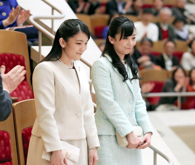 日本真子公主出访秘鲁获总统接待穿和服优雅大方