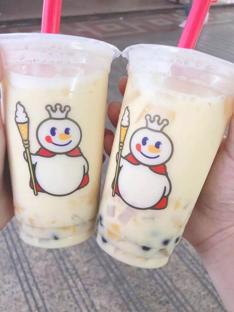蜜雪冰城的杨枝甘露,图片来自liu莎傻分不清微博