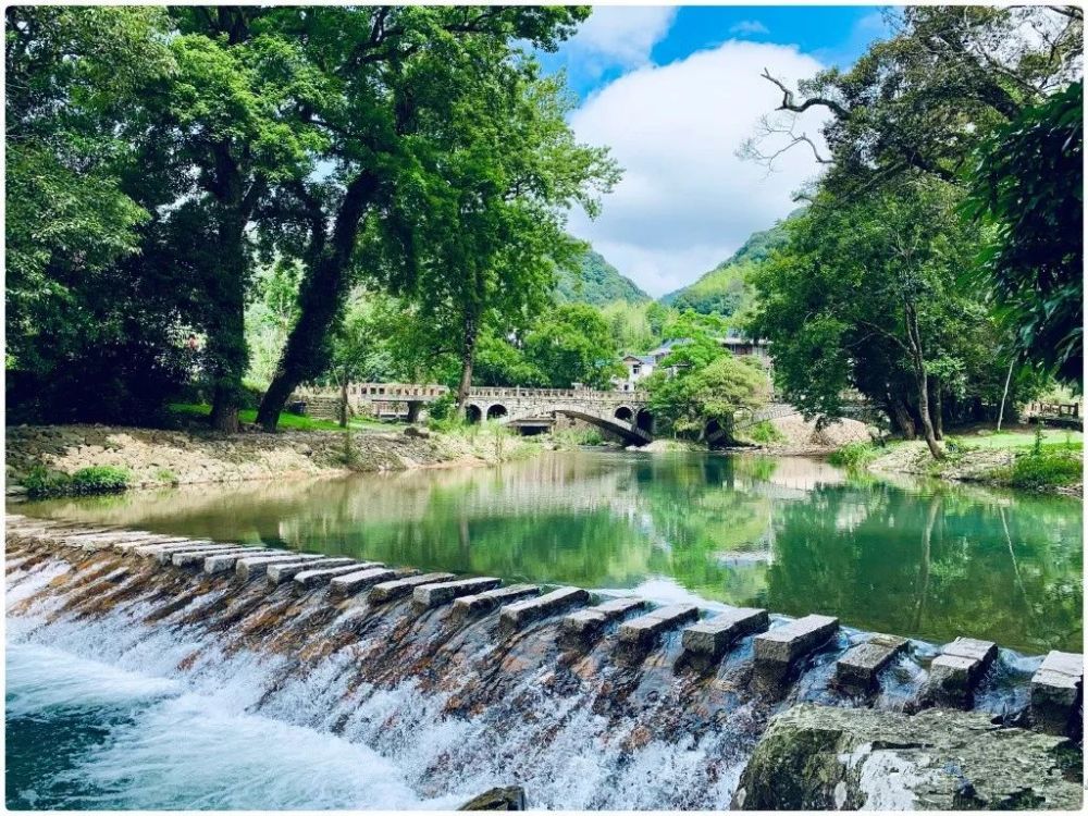 地址:福州市晋安区寿山乡九峰村 交通:自驾直接导航"北峰九峰村",不到