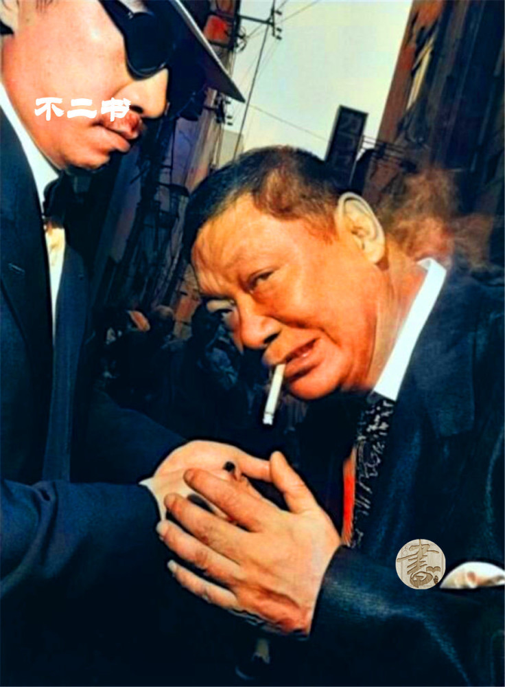 上色老照片:镜头下的日本山口组成员,眼神凶悍面带杀气