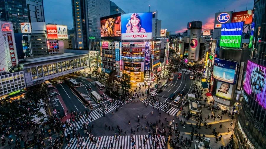 东京涩谷欢迎来到世界上最狂野的十字路口