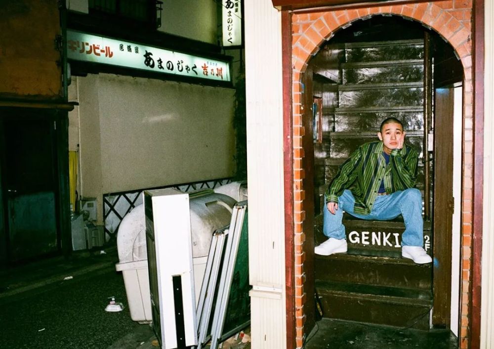 日本品牌采探机_ 见证一位 21 岁的新生设计师的成长 — sugarhill