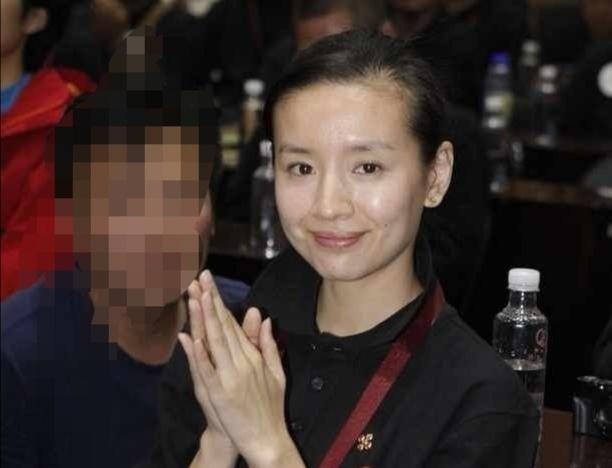 董洁放飞自我渣女名头坐实复出无望沦为十八线颜值崩坏老十岁