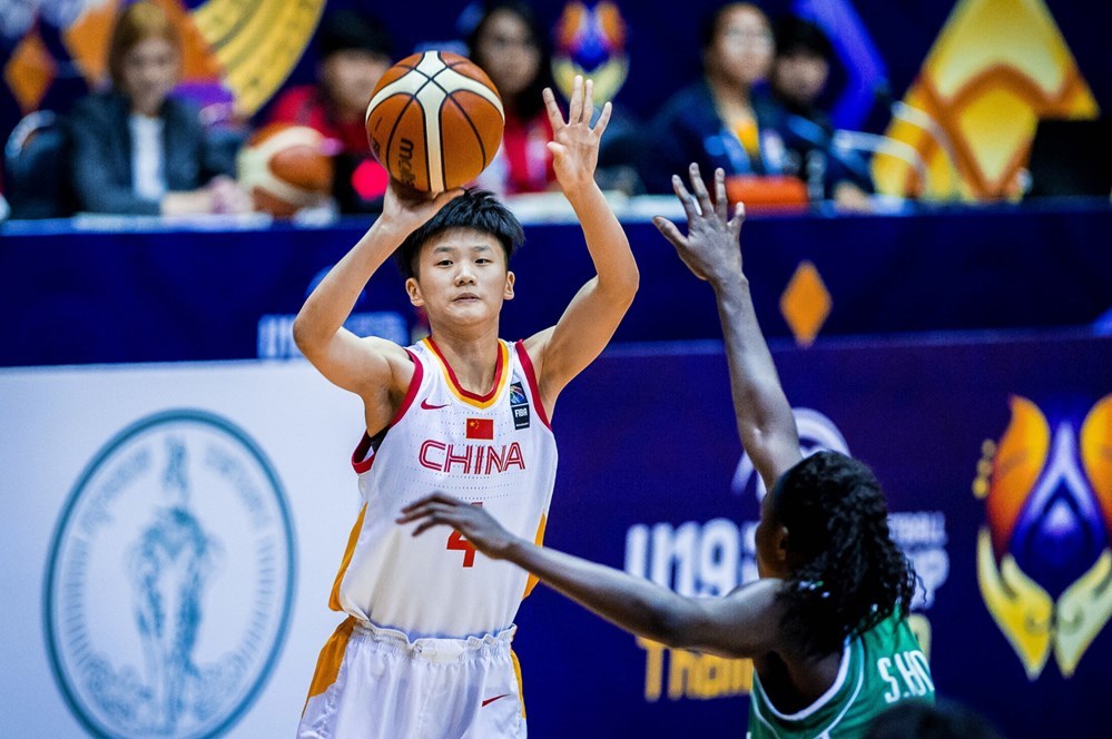 u19女篮世界杯中国4人上双胜马里郑茗17分