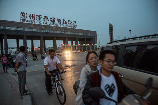 特朗普想从中国抢苹果工厂?纽约时报:难!