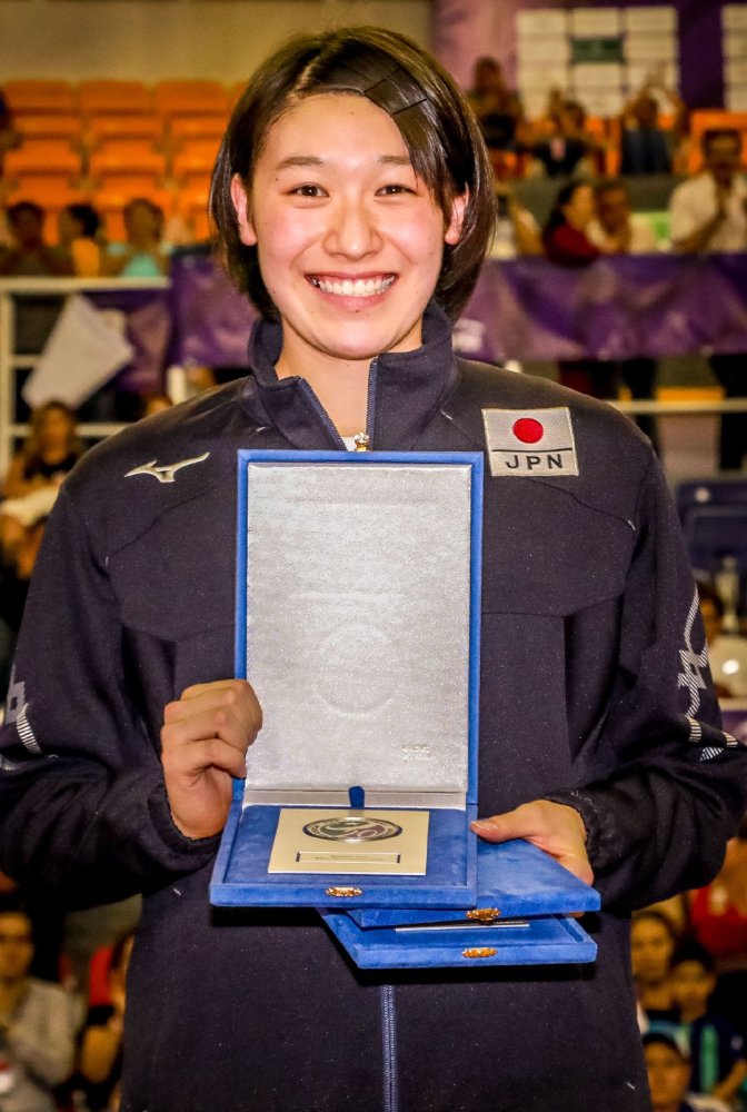 mvp:石川真佑(日本 最佳二传:中川つかさ(日本 最佳主攻:曽我启菜