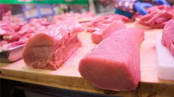 菜市场里的牛肉挂着卖,猪肉却总是摆着卖?原来有三个"