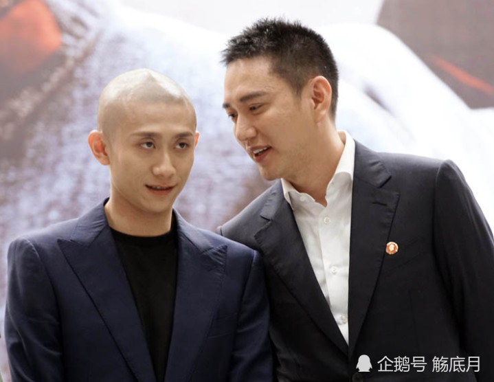 张一山新剧直接在人民大会堂首映,光头造型饰演革命