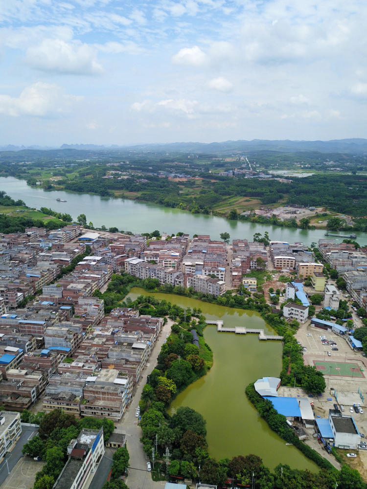 航拍广西乡镇之南宁西乡塘区金陵镇实景