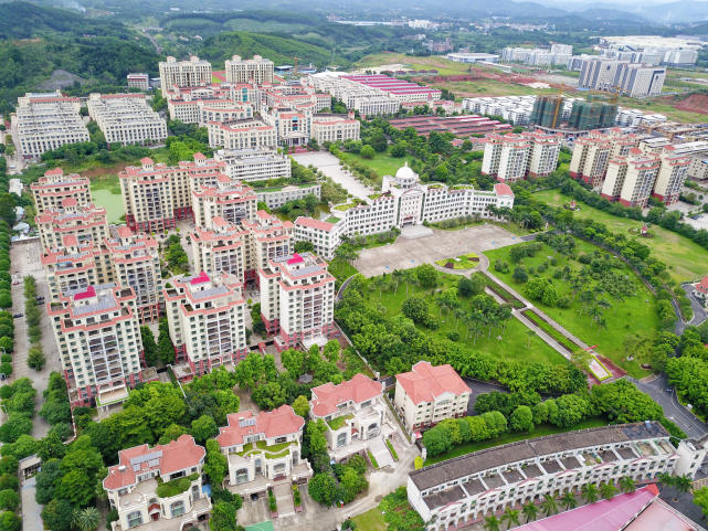 航拍南宁市五合大学城实景