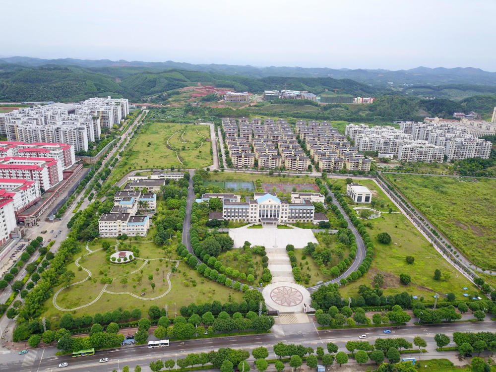 航拍南宁市五合大学城实景