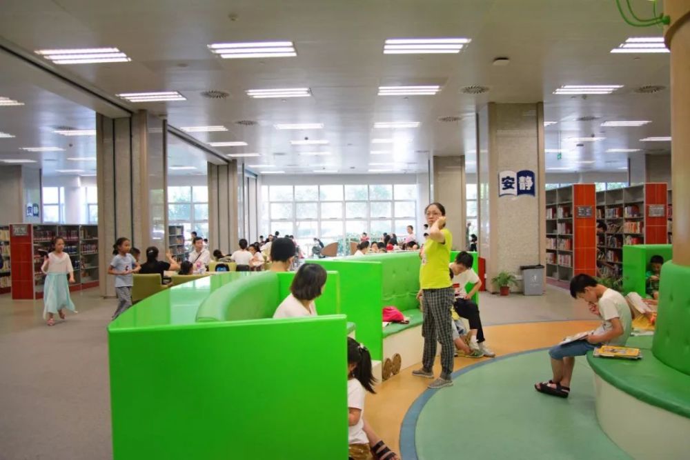 武汉的夏天热到流油在湖北省图书馆避暑是一种什么体验