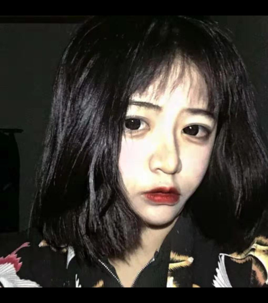 最后一页 已经深夜了,小姐姐们都还没有睡觉吗?
