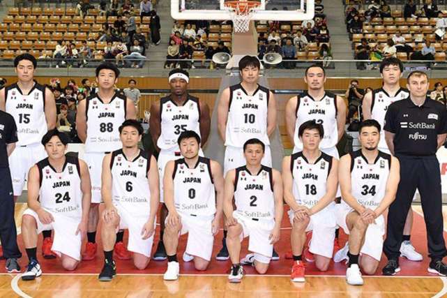 日本男篮公布16人名单:8人身高超两米,华裔球员张本天