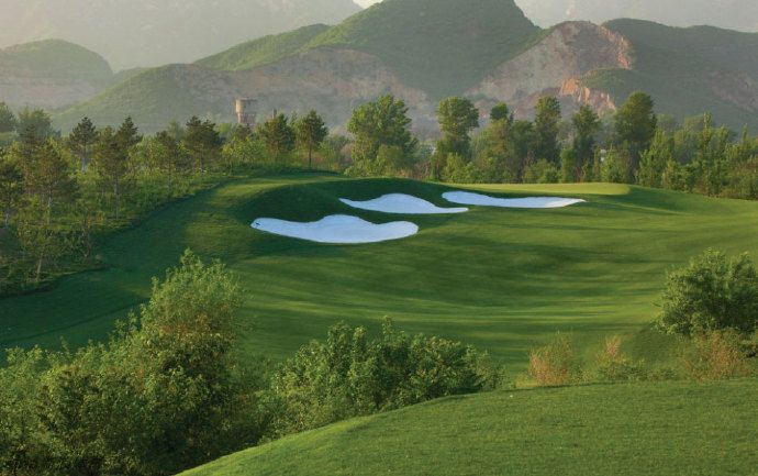 中通高尔夫模拟器最新推出高尔夫球场-通盈·雁栖湖高尔夫俱乐部