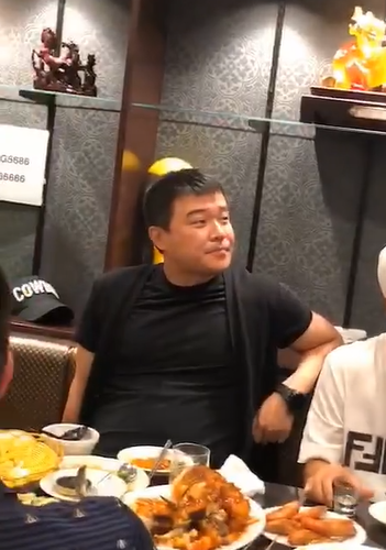 陈思诚近照曝光啤酒肚圆如球满脸横肉不敢认