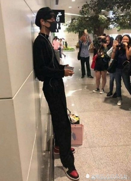 肖战分享减肥秘诀,从150斤到135斤,仅靠这一种方法!