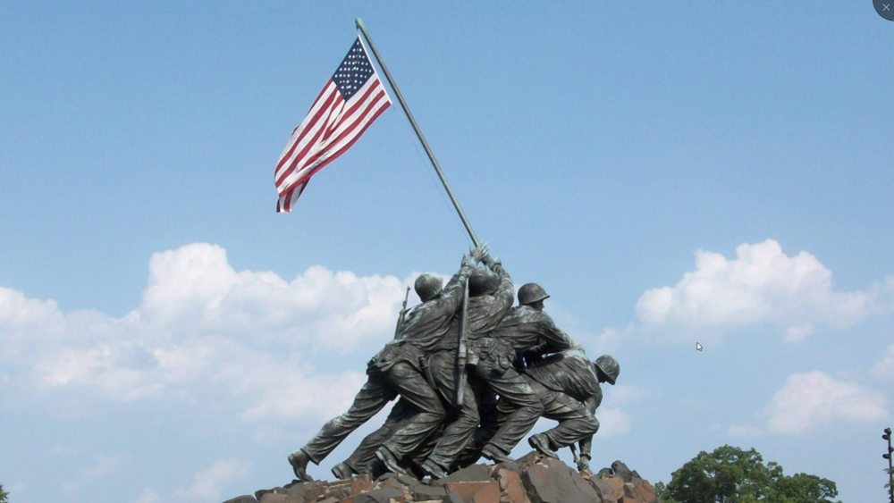 位于华盛顿的硫磺岛插旗英雄纪念碑已被美国人视为英雄精神的图腾