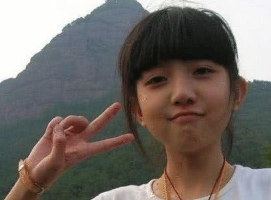 贴吧的"斗岩女神"已长大了,那些说要等她十年的都还在吗?